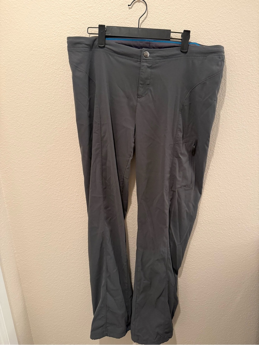 Women's‎ Gray Outdoor Pants